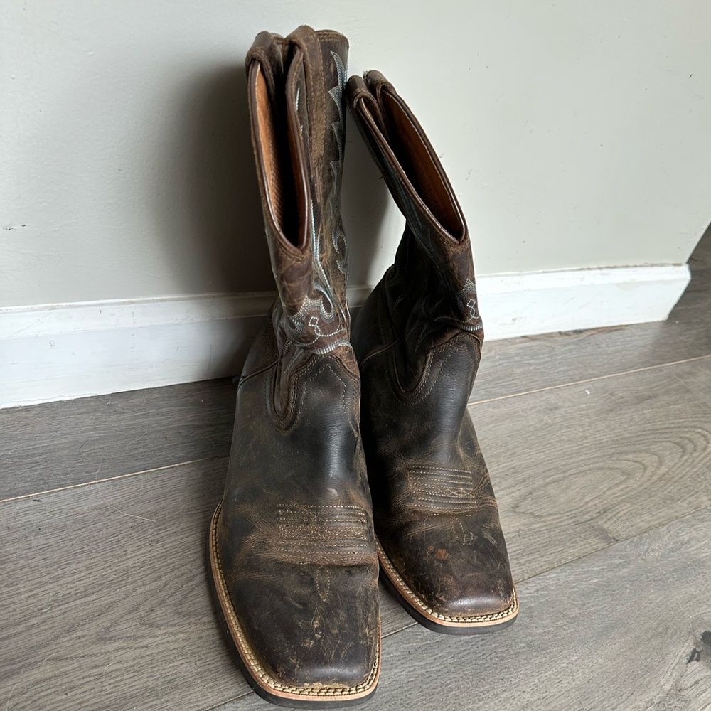 Men’s Ariat boots